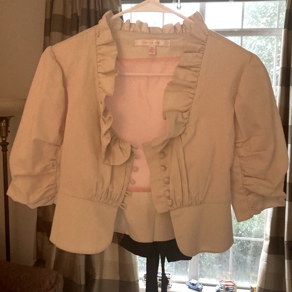 Precious Victorian style jacket byJenny Han - Picture 3 of 13